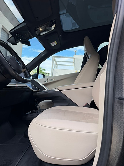 BMW iX 6 of 21
