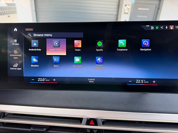 BMW iX 20 of 21