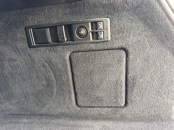 BMW iX 16 of 21