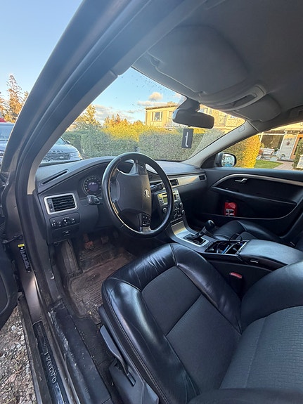 Volvo V70 6 of 6