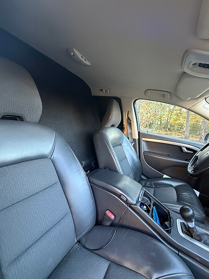 Volvo V70 5 of 6