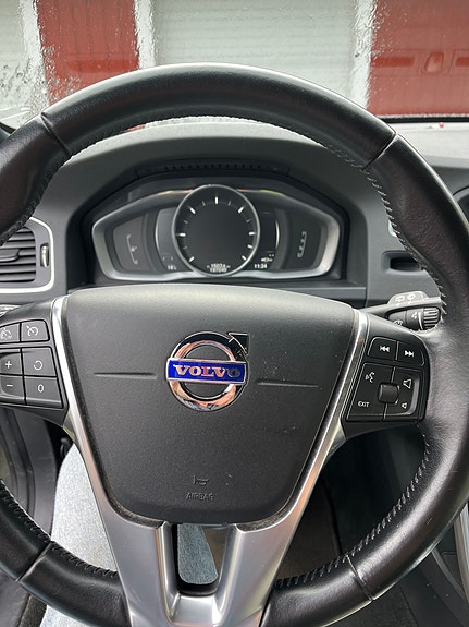 Volvo V60 7 of 11