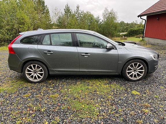 Volvo V60 3 of 11