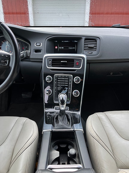 Volvo V60 8 of 11