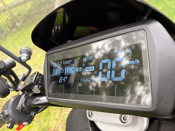 NIU N-GT 80 km/h 11 of 18
