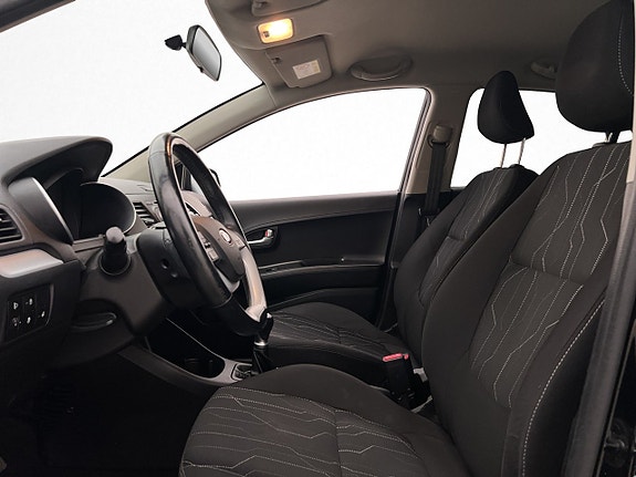 Kia Picanto 14 of 24