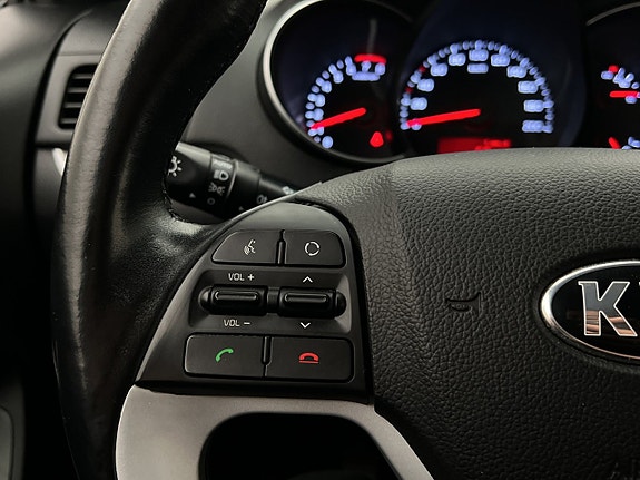 Kia Picanto 19 of 24