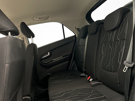 Kia Picanto 10 of 24