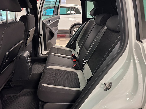 Volkswagen Tiguan 15 of 20