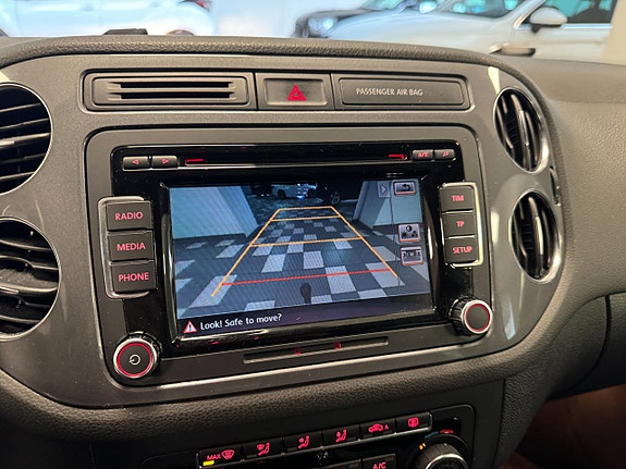 Volkswagen Tiguan 8 of 20