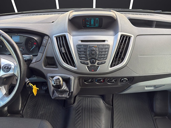 Ford Transit 16 of 30