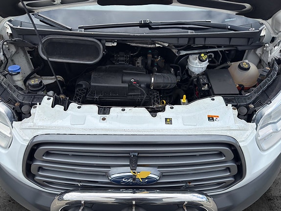 Ford Transit 9 of 30