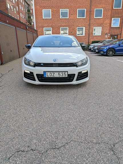Volkswagen Scirocco 2 of 7