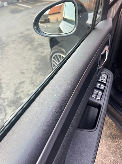 Porsche Macan 8 of 11