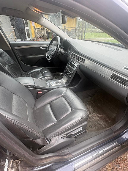 Volvo XC70 5 of 5