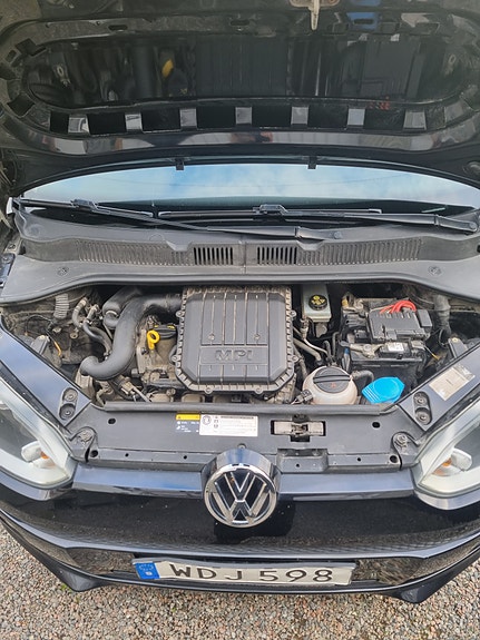 Volkswagen UP! 9 of 9