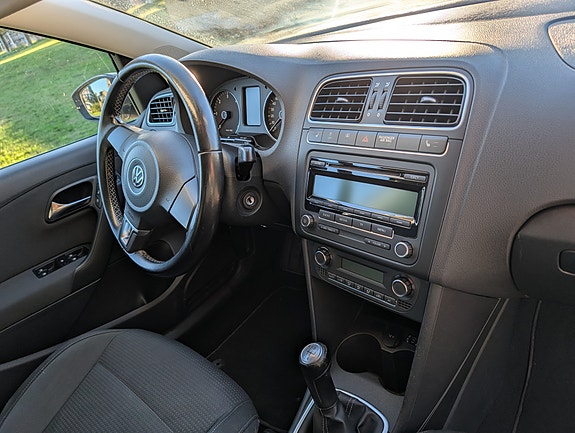 Volkswagen Polo 8 of 18