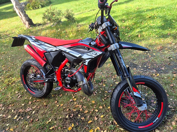 Beta Motard Track 3 of 5