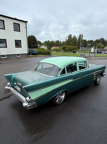 Chevrolet 210 4 of 17