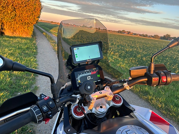 BMW F900GS 5 of 7