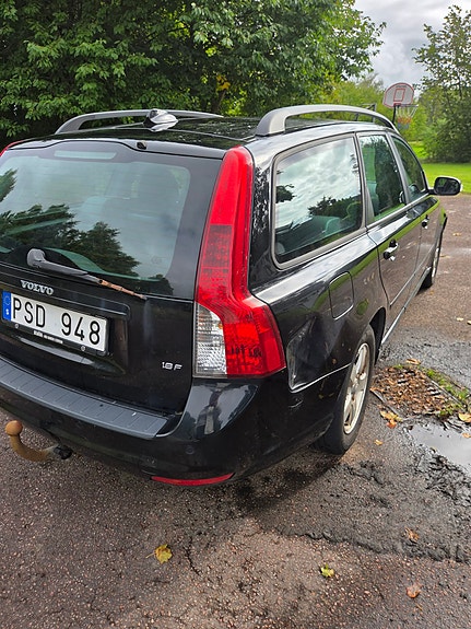 Volvo V50 4 of 6