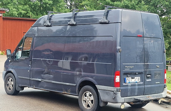 Ford Transit 2 of 6