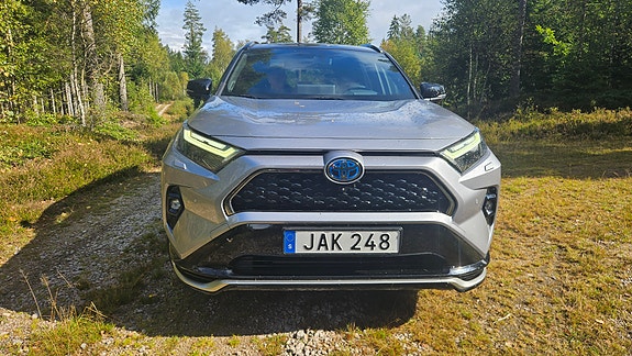 Toyota RAV4 4 of 4