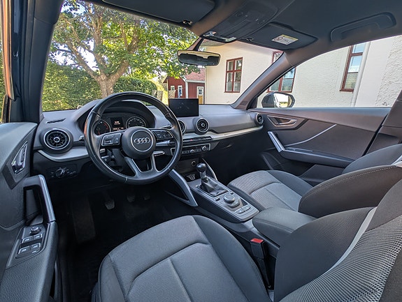 Audi Q2 4 of 7