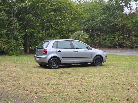 Volkswagen Polo 7 of 22
