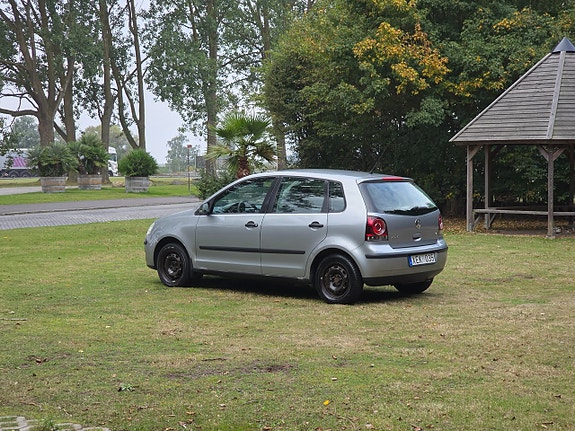 Volkswagen Polo 12 of 22