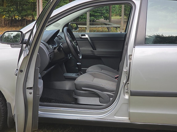 Volkswagen Polo 18 of 22