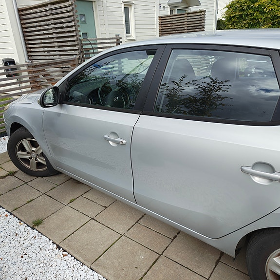 Hyundai i30 4 of 4