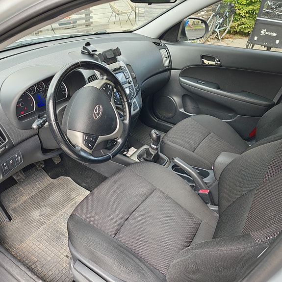Hyundai i30 2 of 4