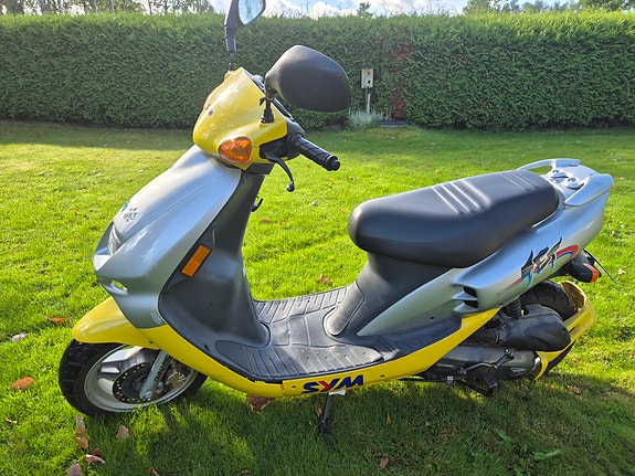 SYM Jet 2 of 5