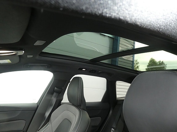 Volvo XC60 10 of 19