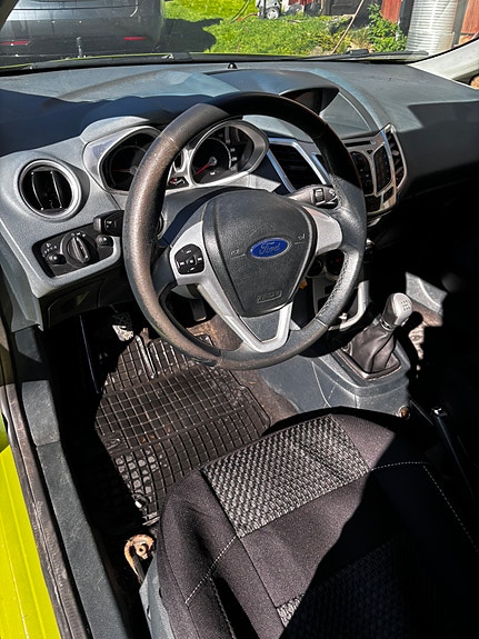 Ford Fiesta 5 of 5