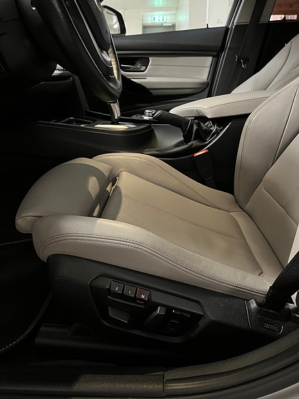 BMW 328i 7 of 8