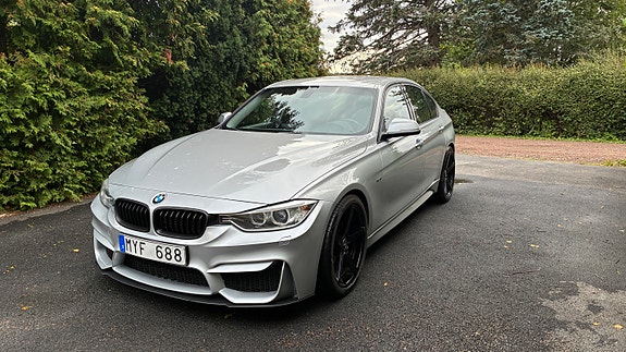 BMW 328i 2 of 8