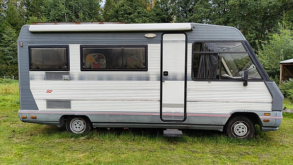 Peugeot J5 / Arca 586 2 of 9