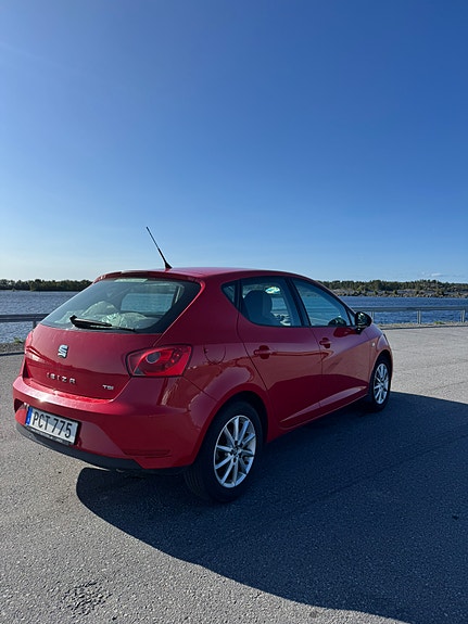 Seat Ibiza 3 of 5