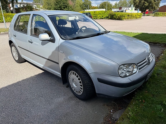 Volkswagen Golf IV 2 of 6