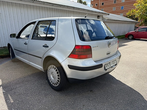 Volkswagen Golf IV 5 of 6