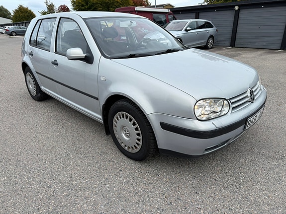 Volkswagen Golf IV 3 of 7