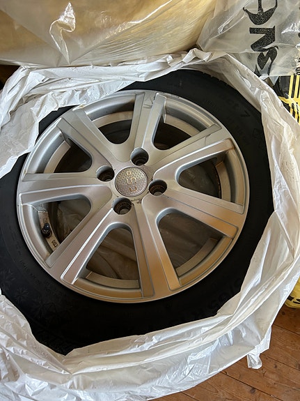 Toyota Yaris 7 of 7