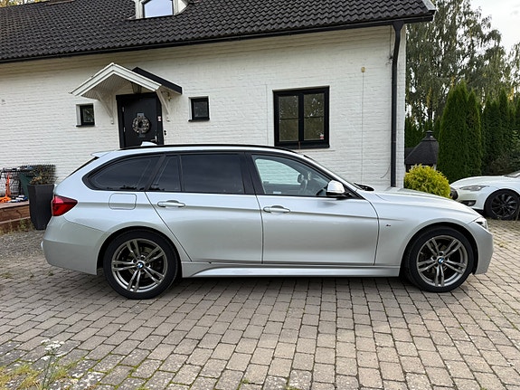 BMW 320d 2 of 9