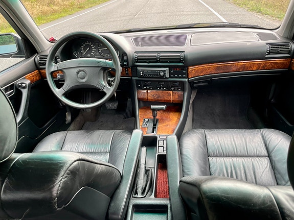 BMW 730i 13 of 13