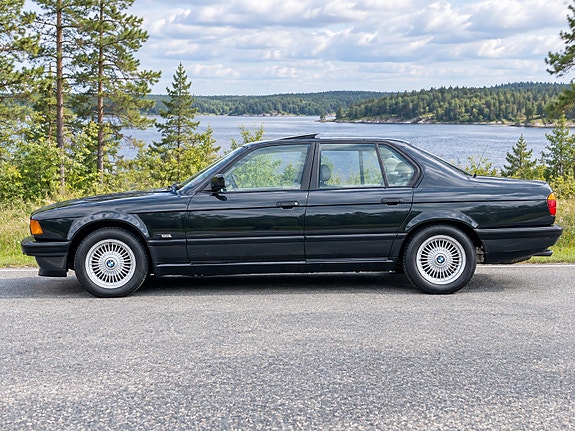 BMW 730i 7 of 13