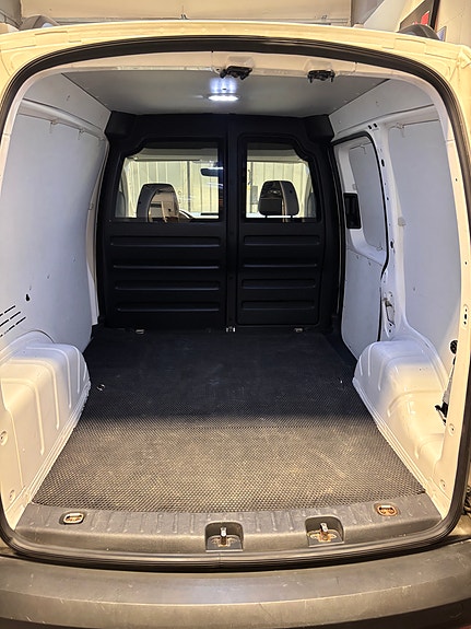 Volkswagen Caddy 4 of 16