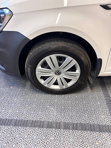 Volkswagen Caddy 9 of 16
