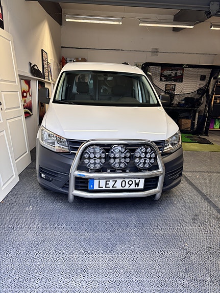 Volkswagen Caddy 5 of 16